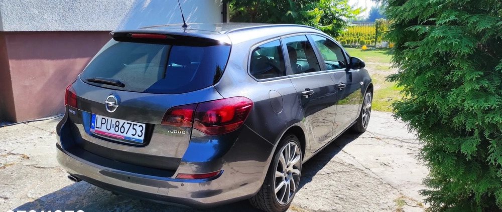 Opel Astra cena 32900 przebieg: 100500, rok produkcji 2011 z Puławy małe 137